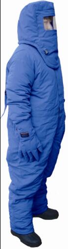 1498725868154940.jpg 低溫服無背囊側面小.jpg