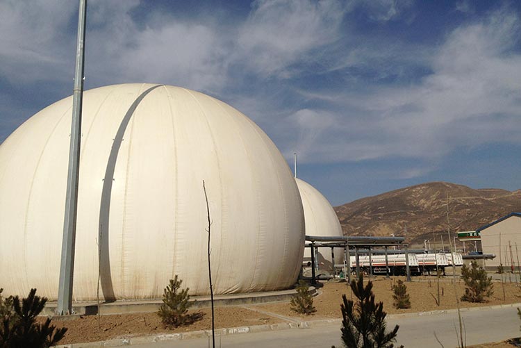 甘肅雙膜氣柜 青島超威特環保.jpg